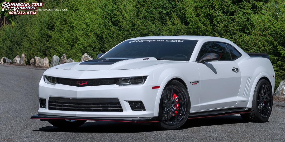 vehicle gallery/chevrolet camaro niche grand prix 20x10  Gloss Black wheels and rims